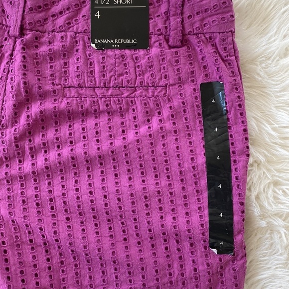 Banana Republic Tailored Eyelet Shorts 4 1/2 Inch - Picture 8 of 8